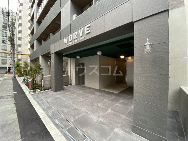 19/27 エントランス