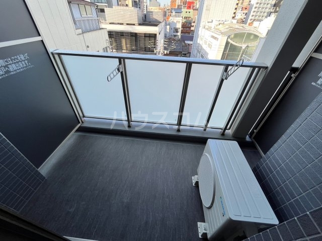 19/30 バルコニー