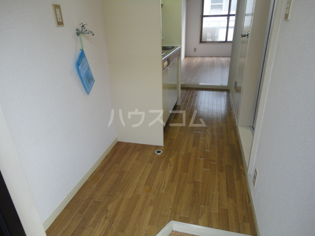 22/24 エントランス