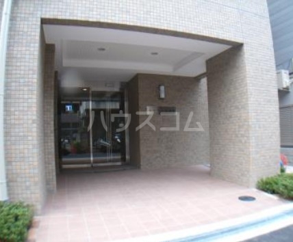 26/30 エントランス