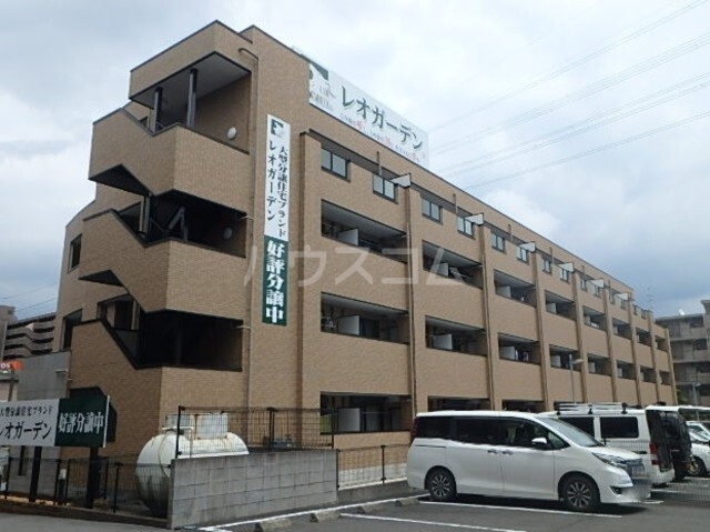 16/26 エントランス