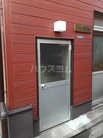 22/30 エントランス