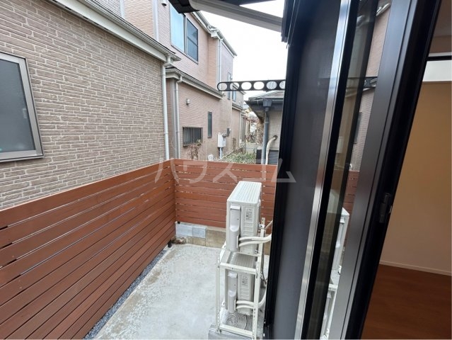 21/30 バルコニー