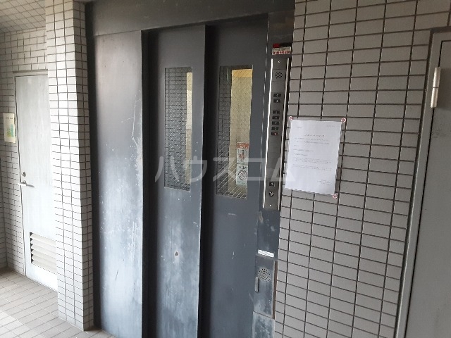 15/24 エントランス