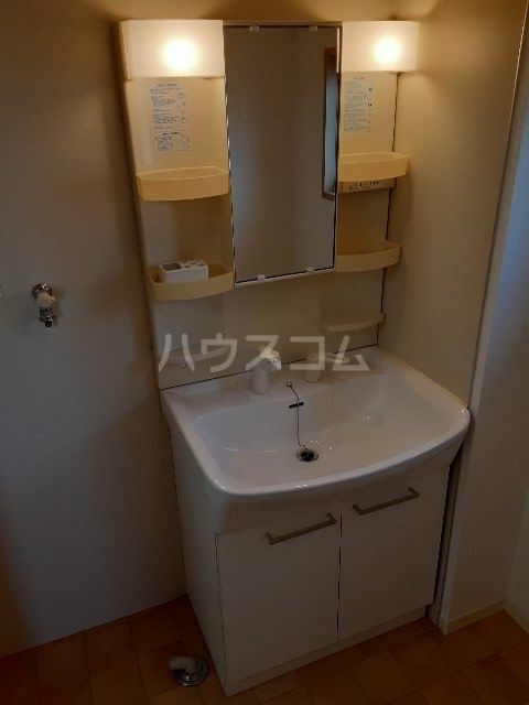 13/27 洗面