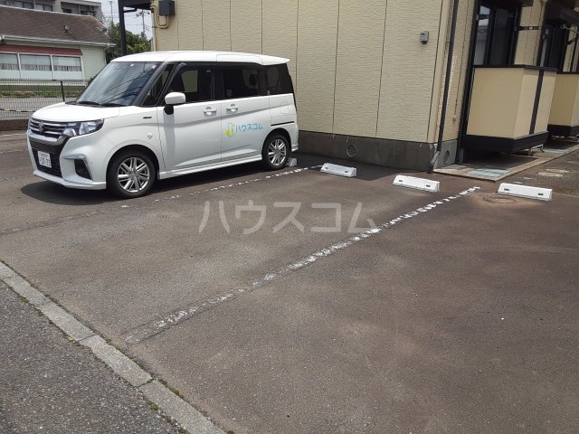 18/25 駐車場