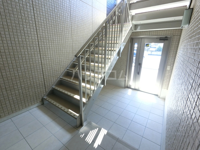 17/22 エントランス