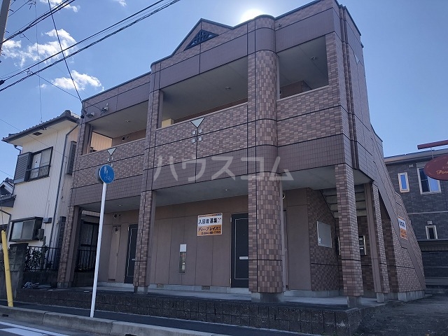 22/30 エントランス