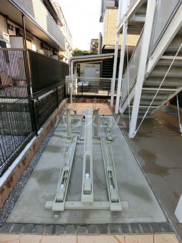 15/22 駐車場