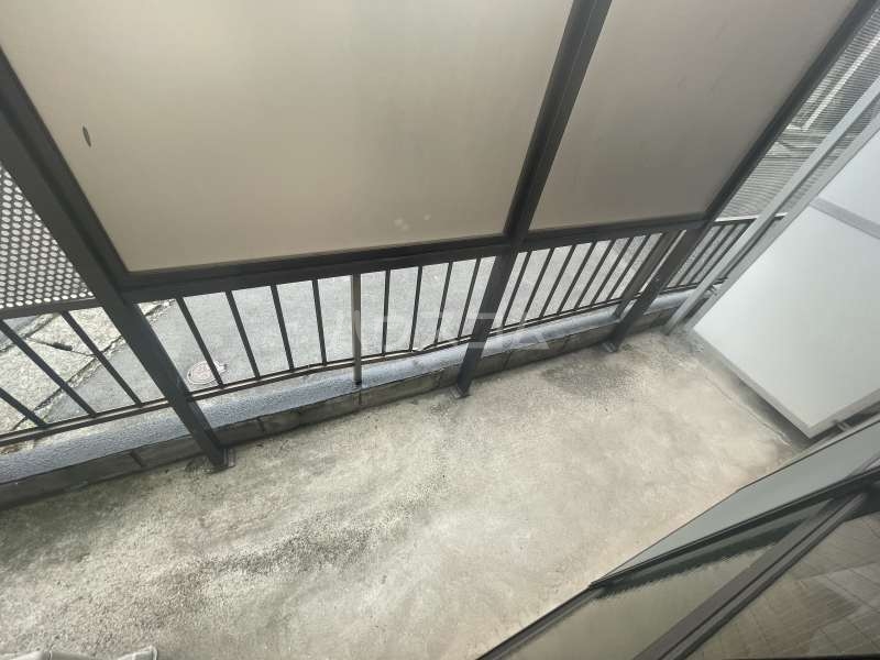 16/27 バルコニー