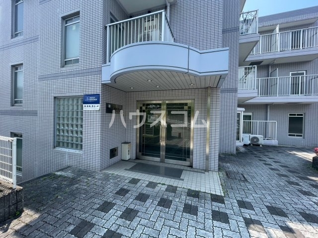 22/30 エントランス