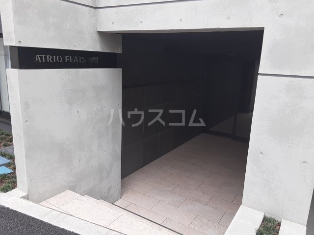 20/24 エントランス