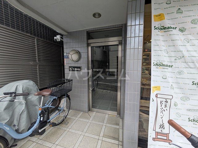 17/20 エントランス