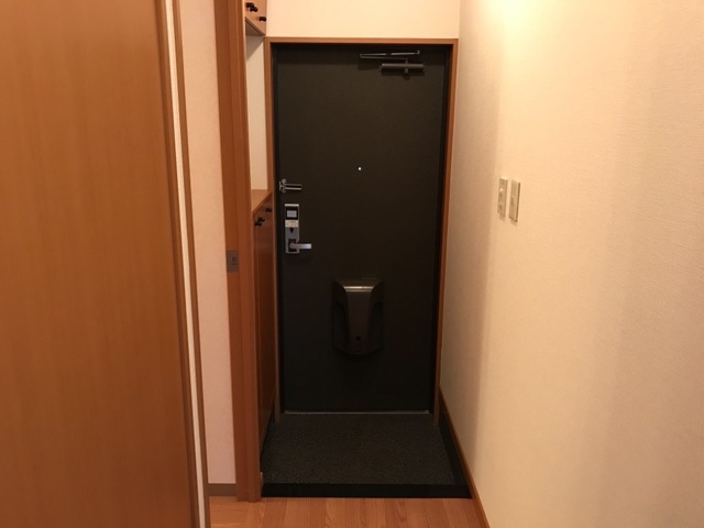 7/18 玄関