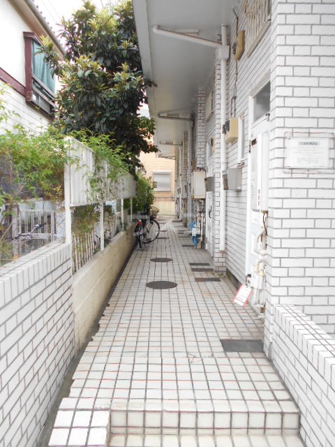 17/27 エントランス