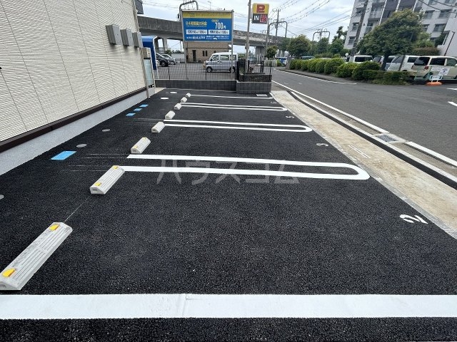 21/24 駐車場
