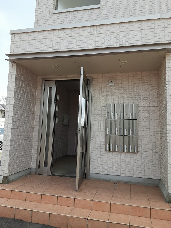 19/21 エントランス