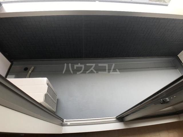 17/23 バルコニー