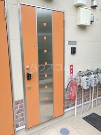 2/2 エントランス