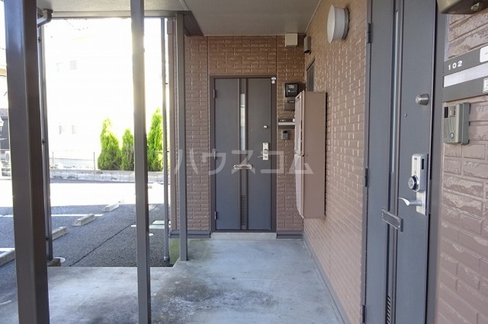 2/5 エントランス