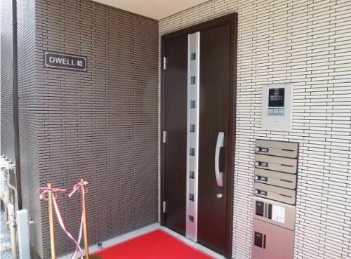 24/29 エントランス