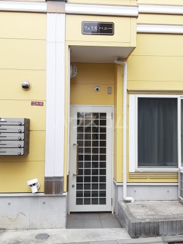 17/27 エントランス