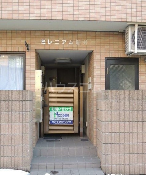 19/25 エントランス