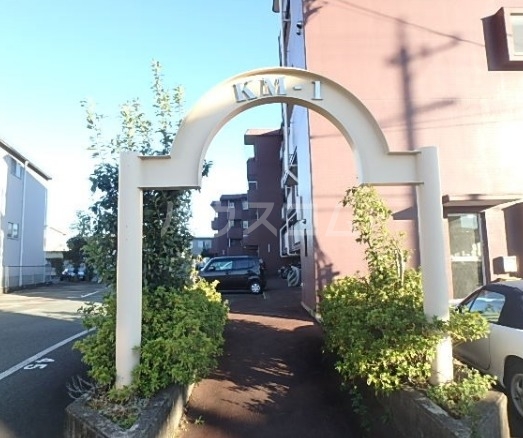 20/30 エントランス