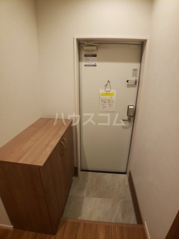 14/30 玄関