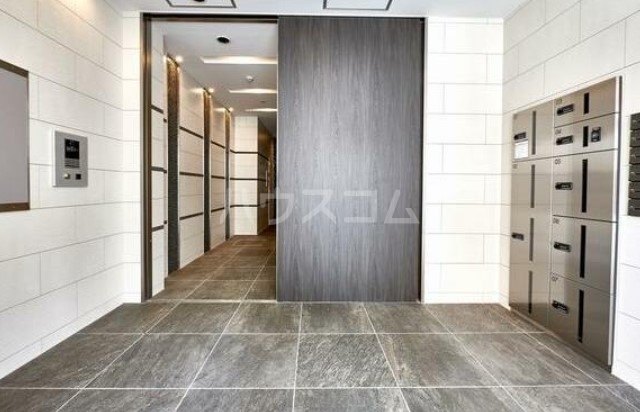 20/25 エントランス