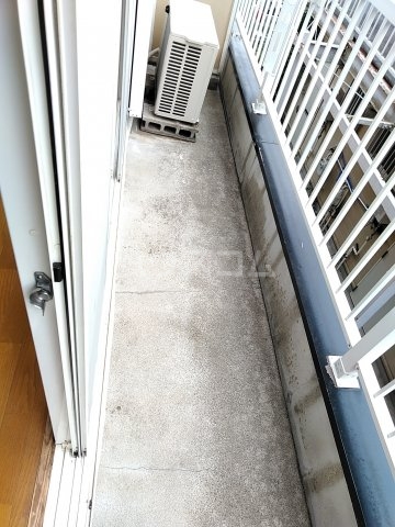 17/23 バルコニー