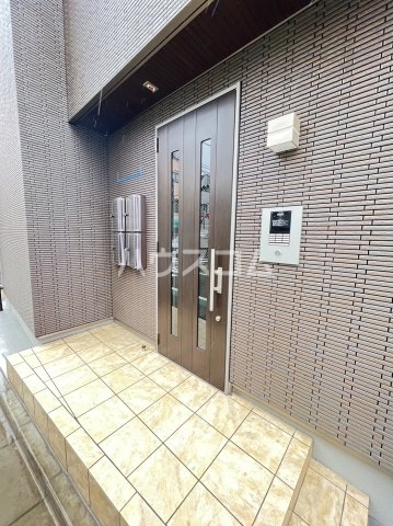 18/26 エントランス