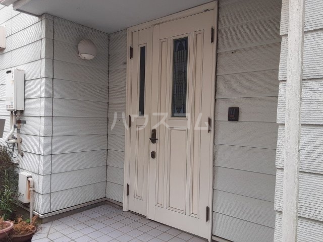 2/5 エントランス