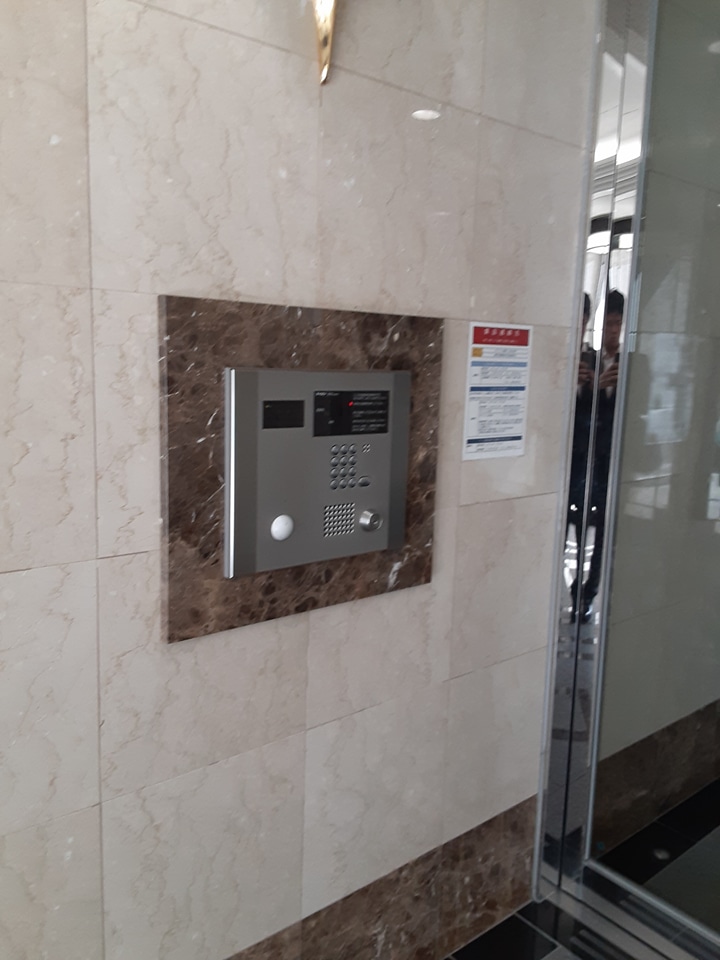 24/29 エントランス