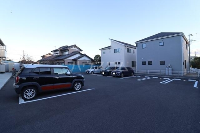 21/29 駐車場