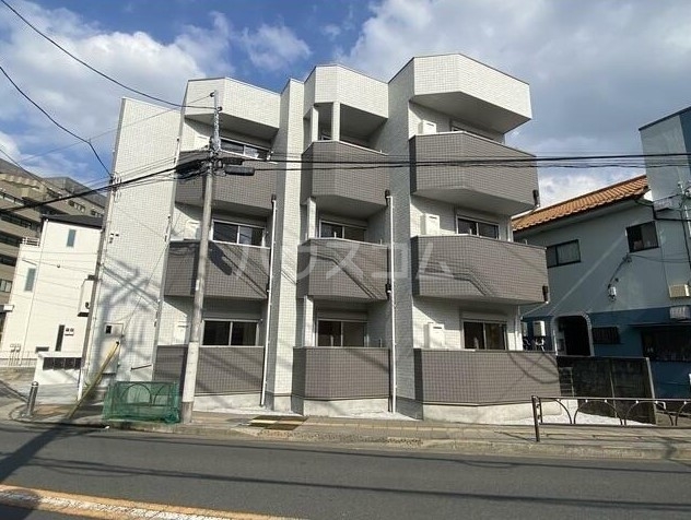 15/19 エントランス