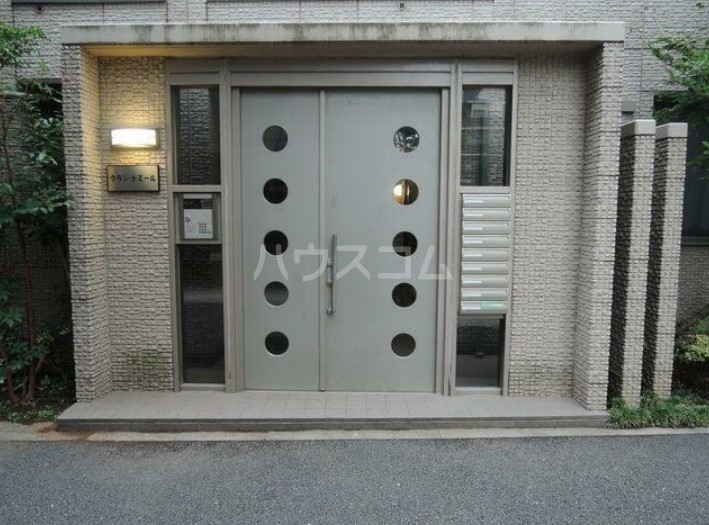 15/19 エントランス