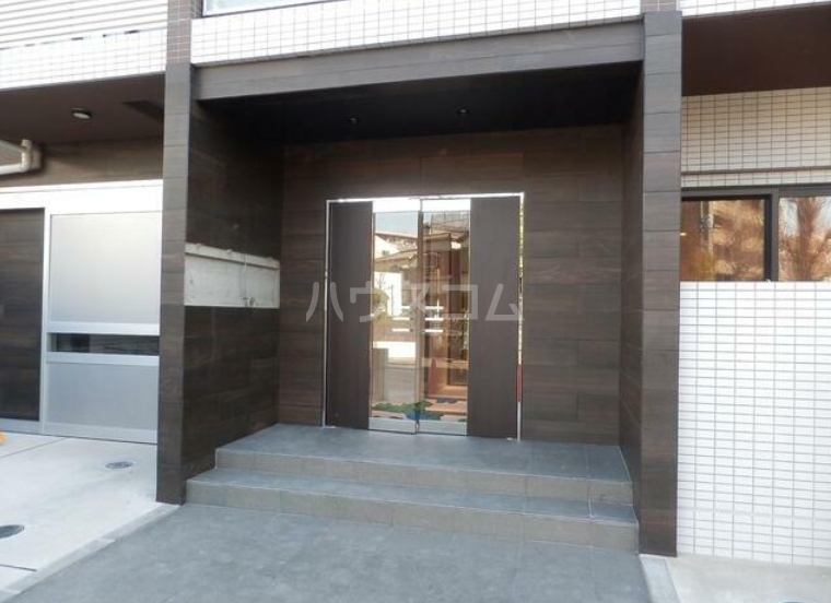 21/24 エントランス