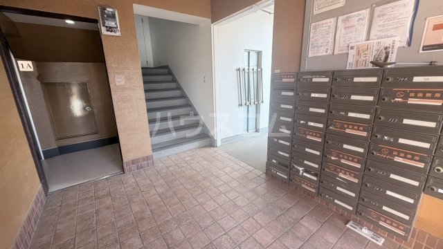 2/6 エントランス