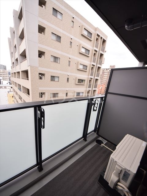23/30 バルコニー