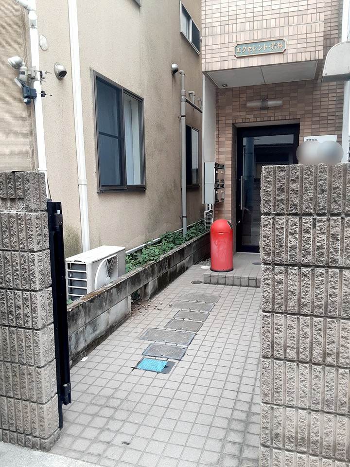 29/30 エントランス