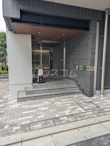 29/30 エントランス