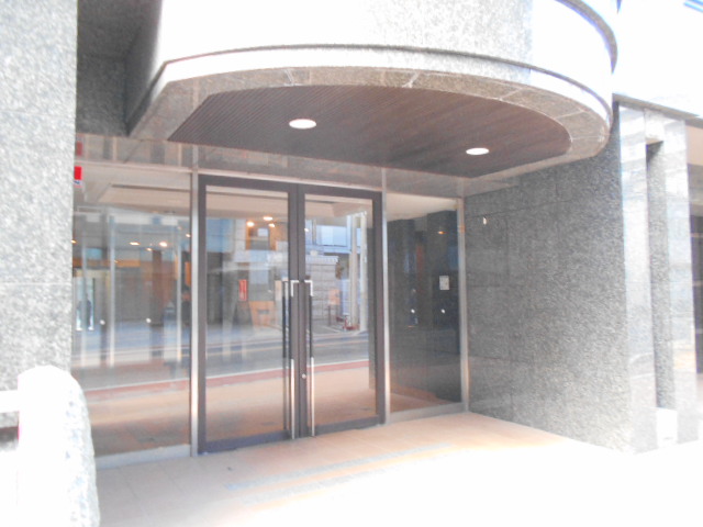 19/29 エントランス