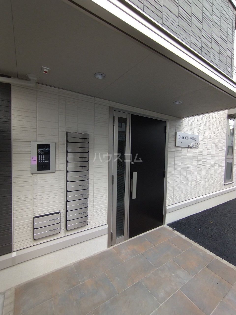 20/22 エントランス