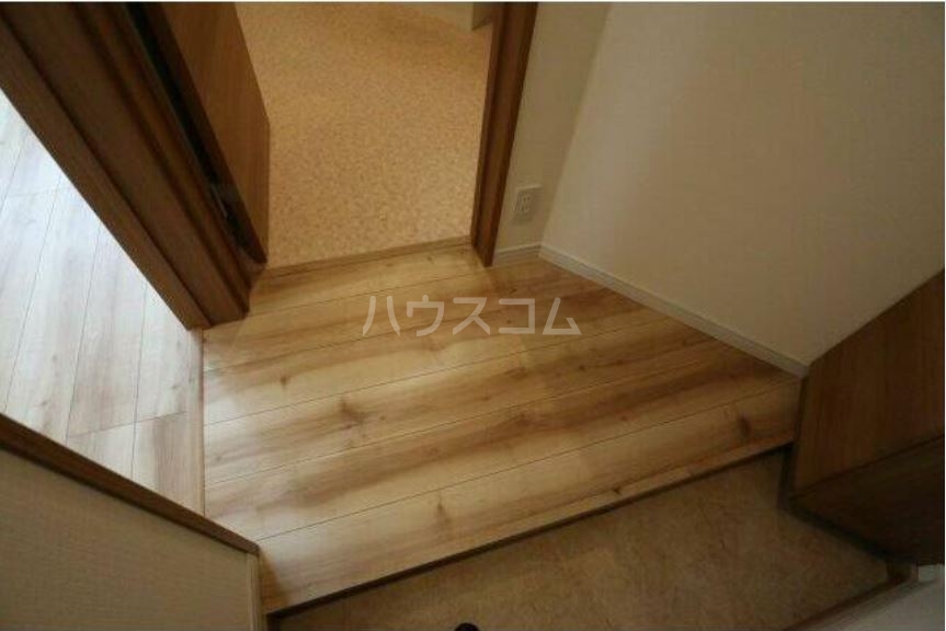 14/20 エントランス
