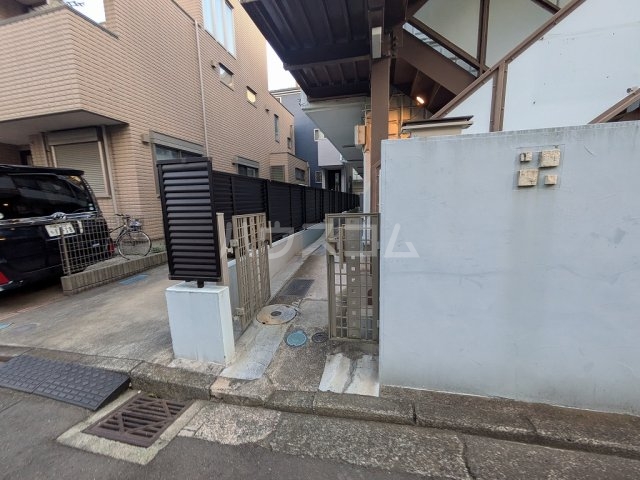 29/30 エントランス