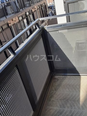 17/30 バルコニー