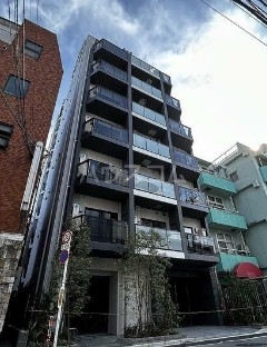 17/19 エントランス