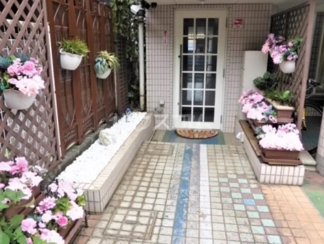 17/18 エントランス