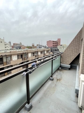 23/30 バルコニー